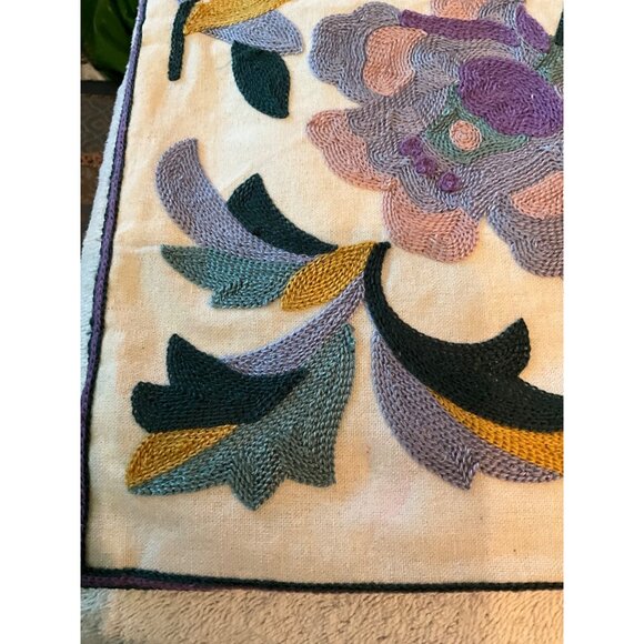 READ/SEE Floral Embroidered Tapestry Cushion  17’”x17” Cover - Picture 5 of 7